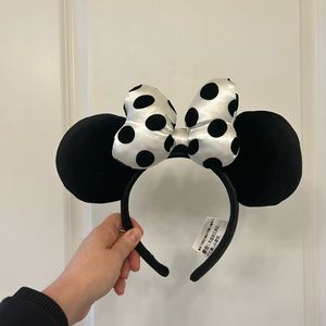 Minnie Mouse Ears- Black & White